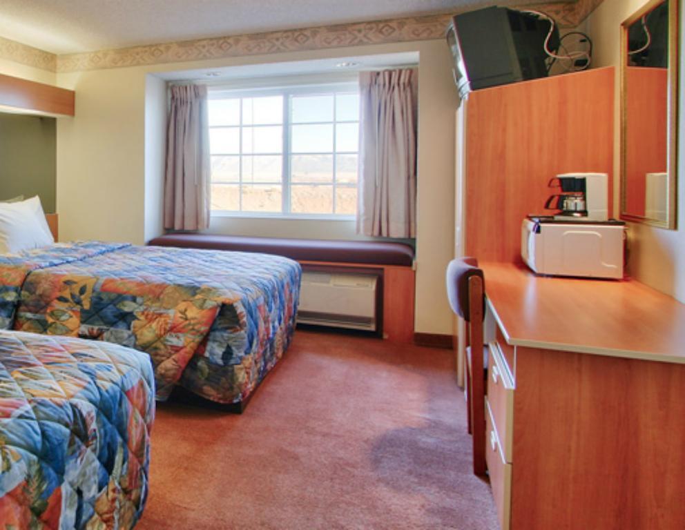 Western Skies Inn & Suites Los Lunas Quarto foto