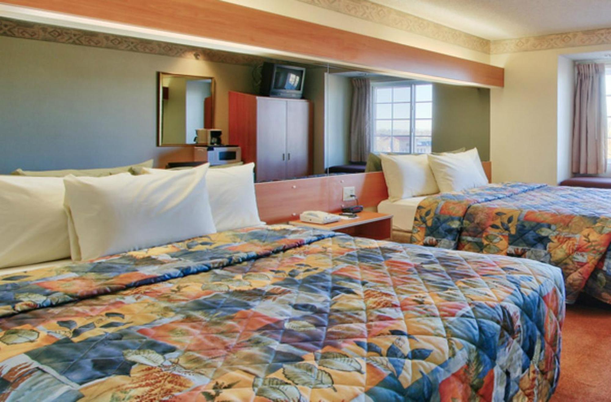 Western Skies Inn & Suites Los Lunas Exterior foto